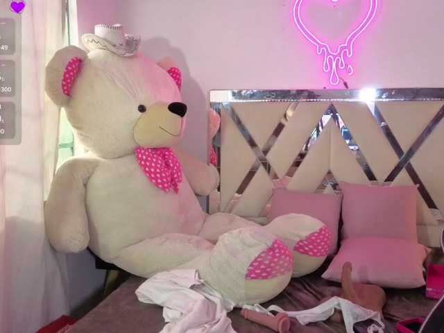 MILAH-TAY live cam on BongaCams