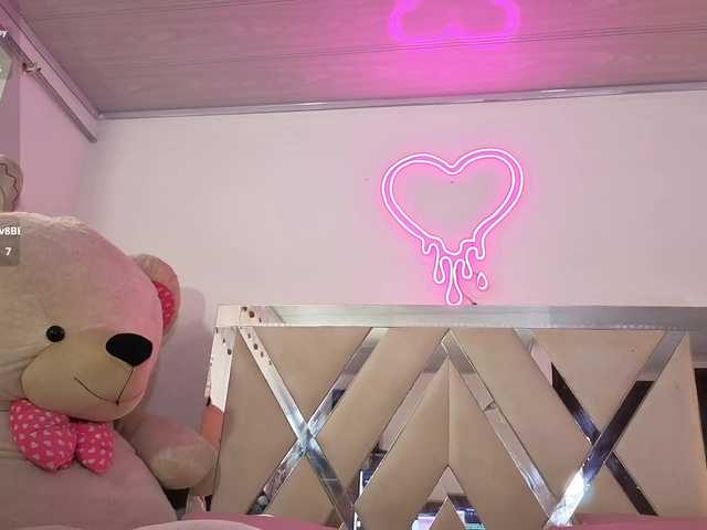 MILAH-TAY live cam on BongaCams