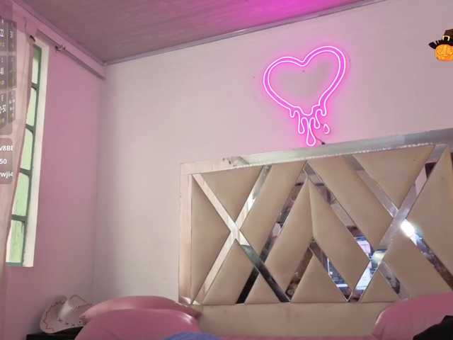 MILAH-TAY live cam on BongaCams