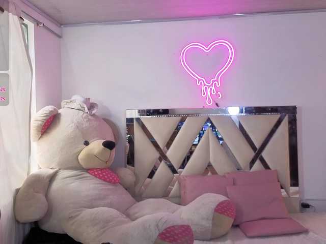 MILAH-TAY live cam on BongaCams