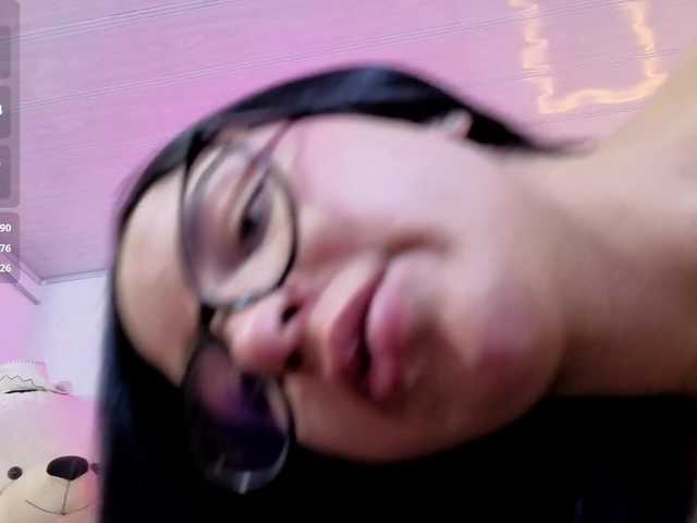 MILAH-TAY live cam on BongaCams