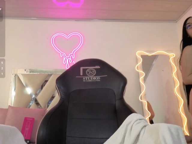 MILAH-TAY live cam on BongaCams