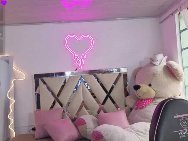 MILAH-TAY live cam on BongaCams