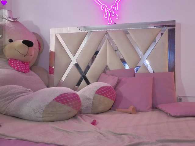 MILAH-TAY live cam on BongaCams