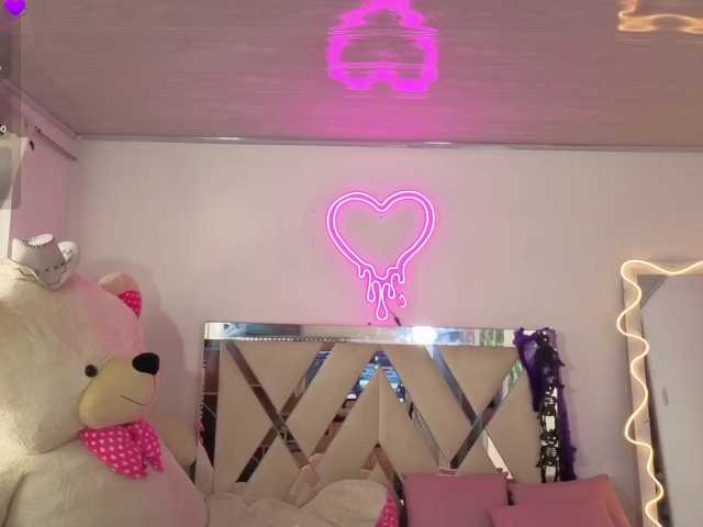 MILAH-TAY live cam on BongaCams