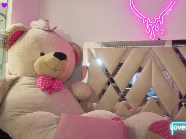 MILAH-TAY live cam on BongaCams