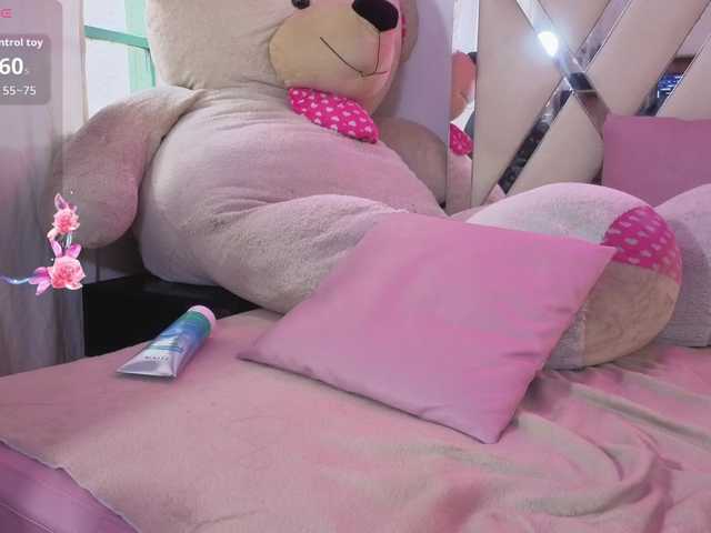 MILAH-TAY live cam on BongaCams