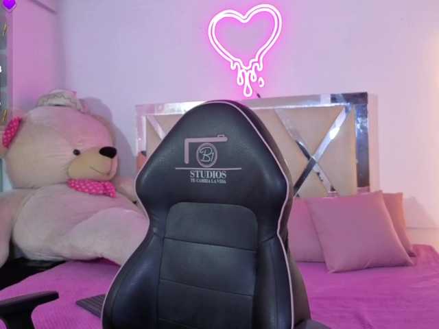 MILAH-TAY live cam on BongaCams