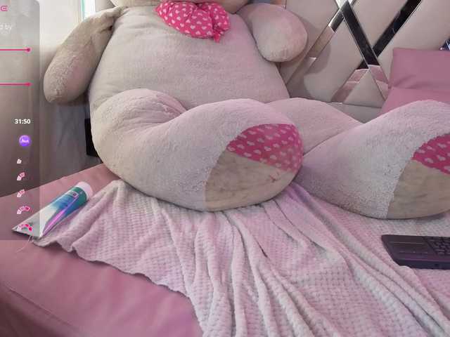MILAH-TAY live cam on BongaCams