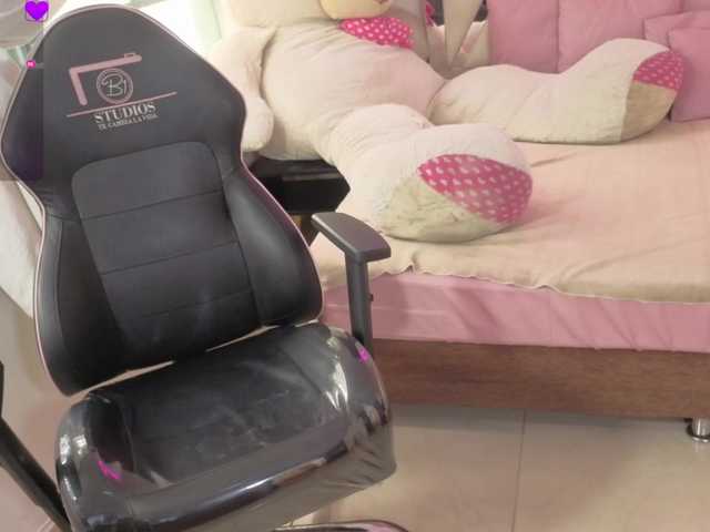 MILAH-TAY live cam on BongaCams