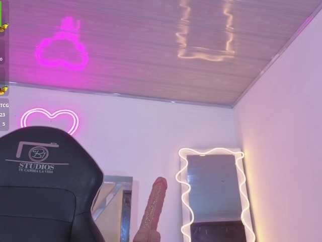 MILAH-TAY live cam on BongaCams