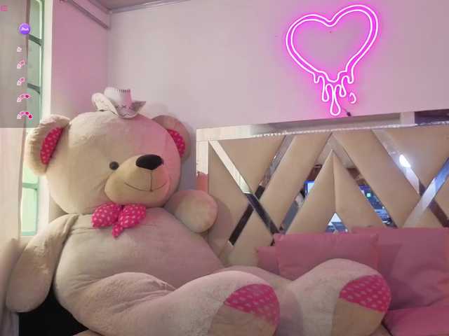 MILAH-TAY live cam on BongaCams
