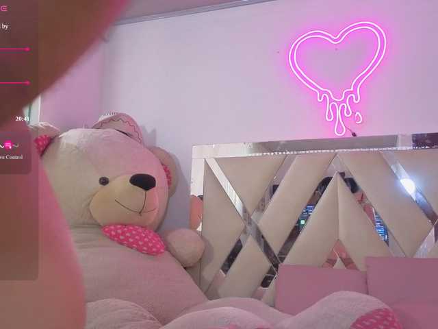 MILAH-TAY live cam on BongaCams