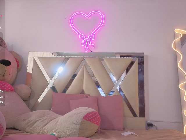 MILAH-TAY live cam on BongaCams