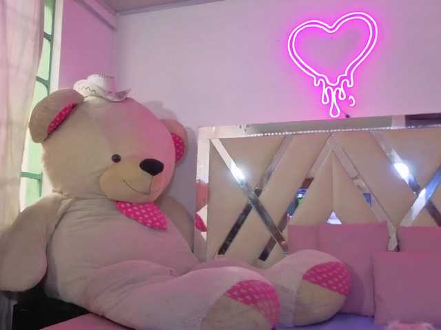 MILAH-TAY live cam on BongaCams