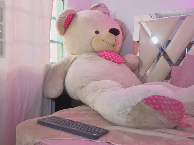 MILAH-TAY live webcam show