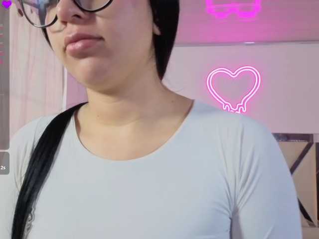 MILAH-TAY live cam on BongaCams