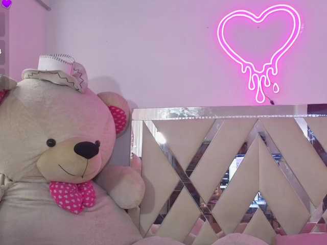 MILAH-TAY live cam on BongaCams