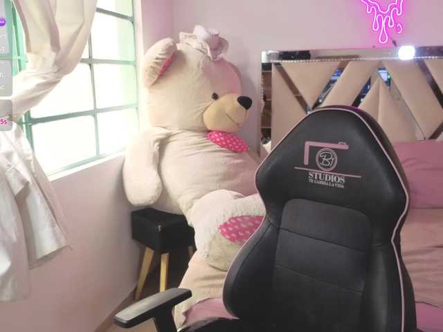 MILAH-TAY live cam on BongaCams