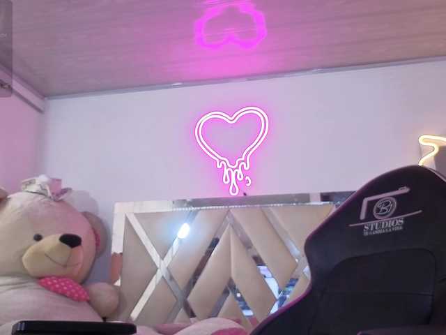 MILAH-TAY live cam on BongaCams
