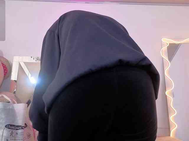 MILAH-TAY webcam