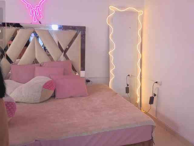 MILAH-TAY webcam