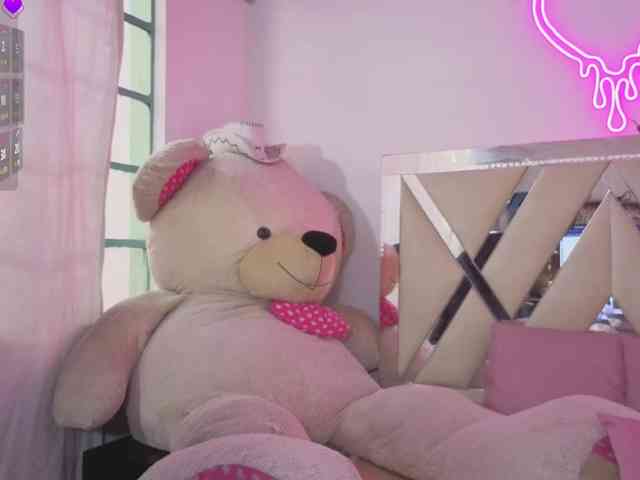 MILAH-TAY webcam