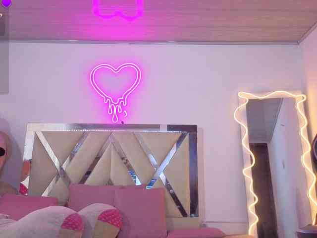 MILAH-TAY webcam