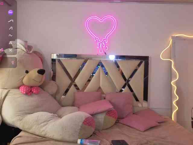 MILAH-TAY webcam