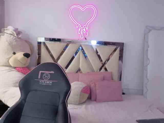 MILAH-TAY webcam