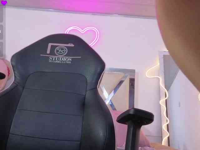 MILAH-TAY webcam