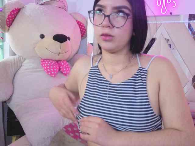MILAH-TAY webcam