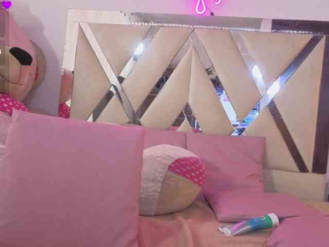 MILAH-TAY webcam