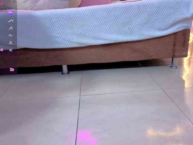 MILAH-TAY webcam