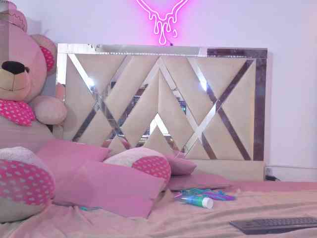 MILAH-TAY webcam