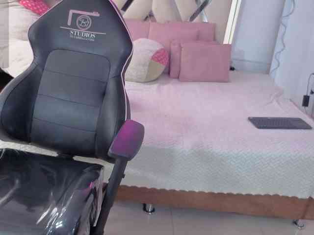 MILAH-TAY webcam