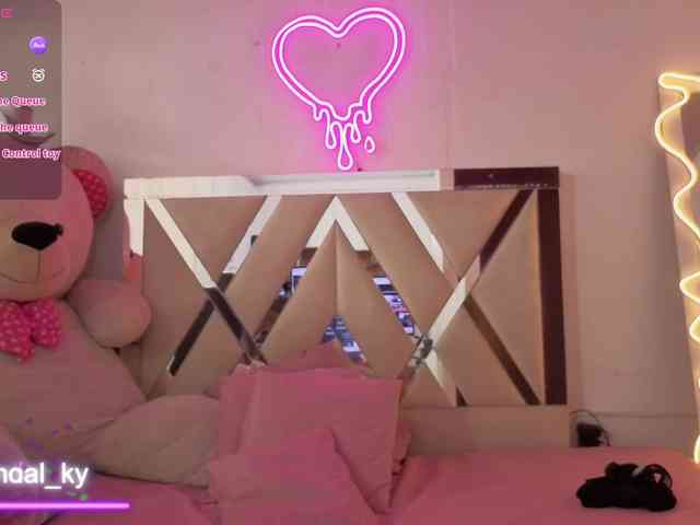 MILAH-TAY webcam