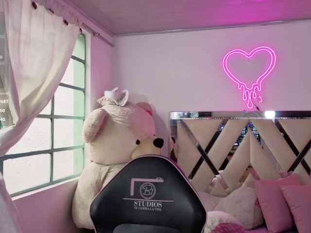 MILAH-TAY webcam