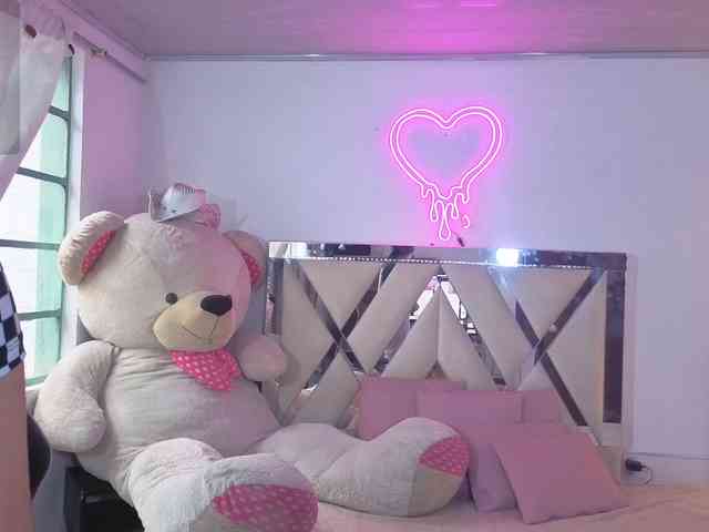 MILAH-TAY webcam