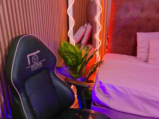 SABRINA-TAY live cam on BongaCams