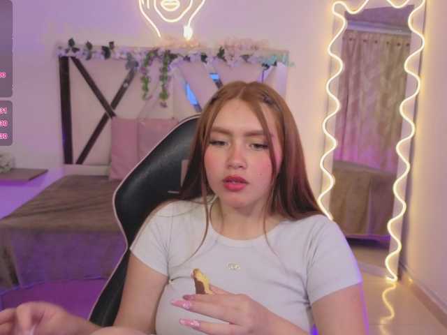 SABRINA-TAY live cam on BongaCams