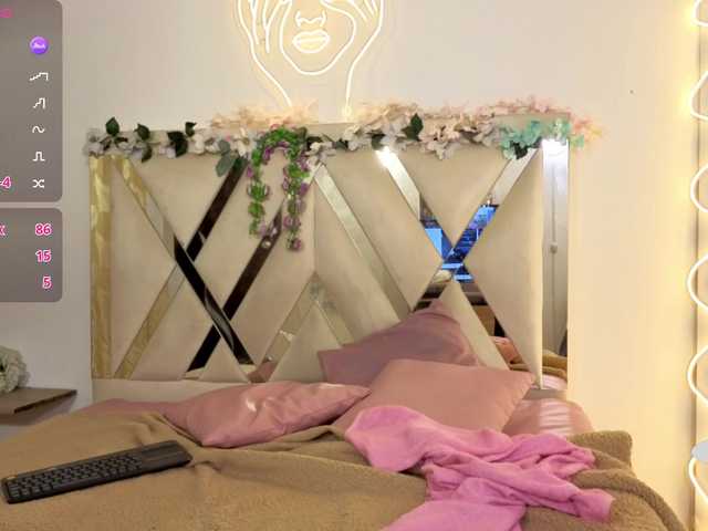 le modèle SABRINA-TAY est en webcam porno dans un show sur le site bongacams, il possède les tags suivants: Latino/Hispanic,Redhead,Shaved