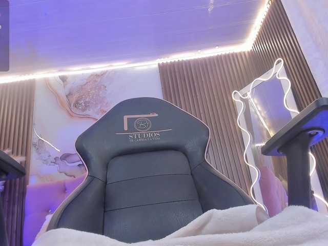 SABRINA-TAY live cam on BongaCams
