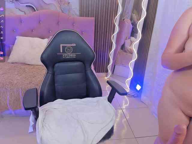 SABRINA-TAY webcam