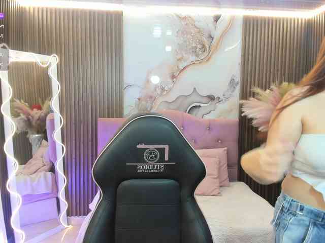 SABRINA-TAY webcam