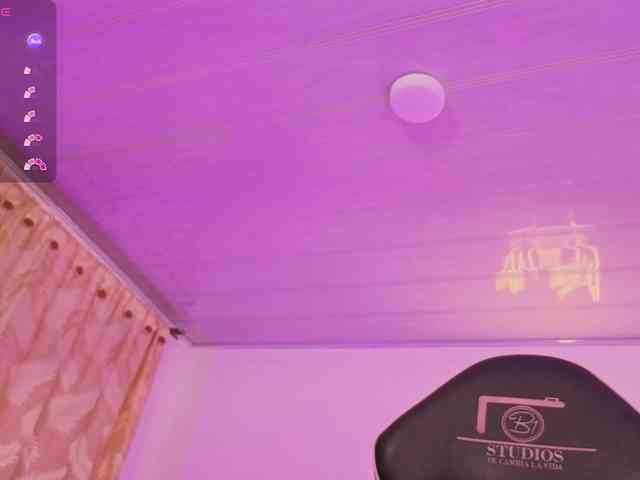 SABRINA-TAY webcam