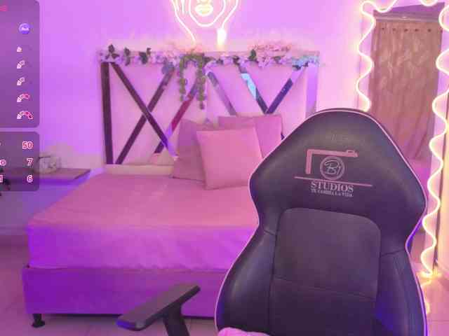 SABRINA-TAY webcam