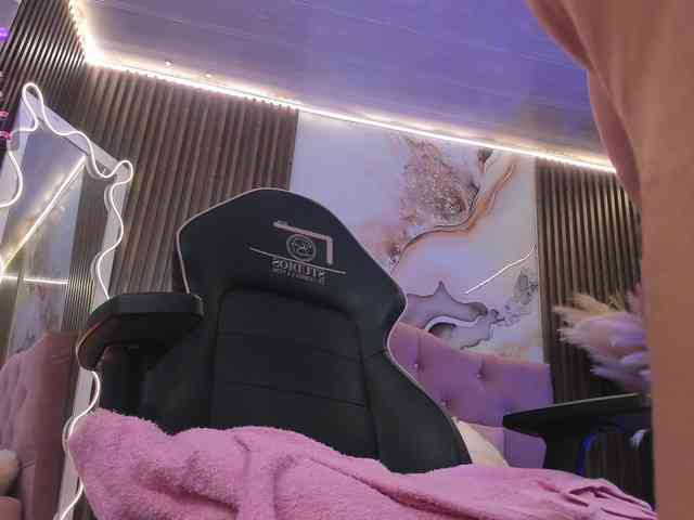 SABRINA-TAY webcam