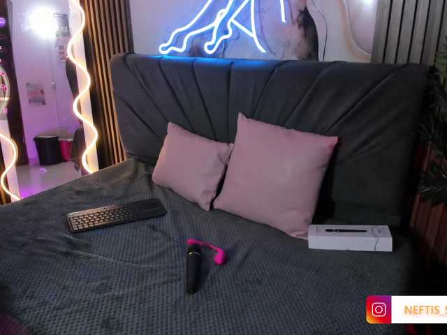 NEFTIS-TAY live cam on BongaCams