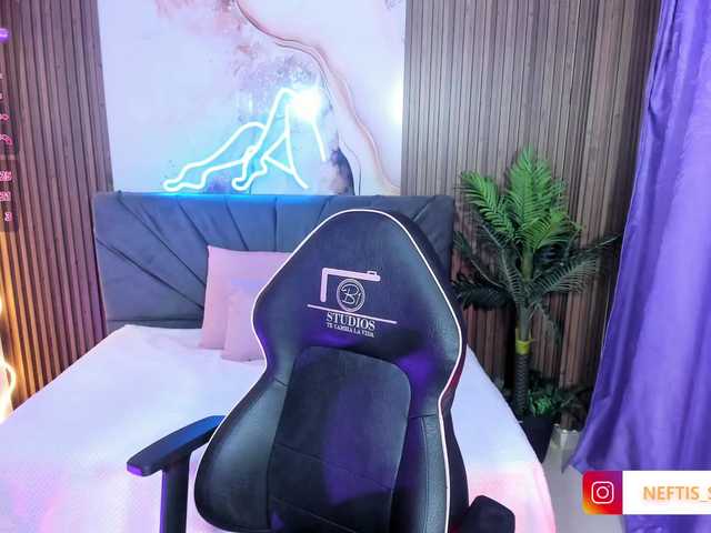 NEFTIS-TAY live cam on BongaCams